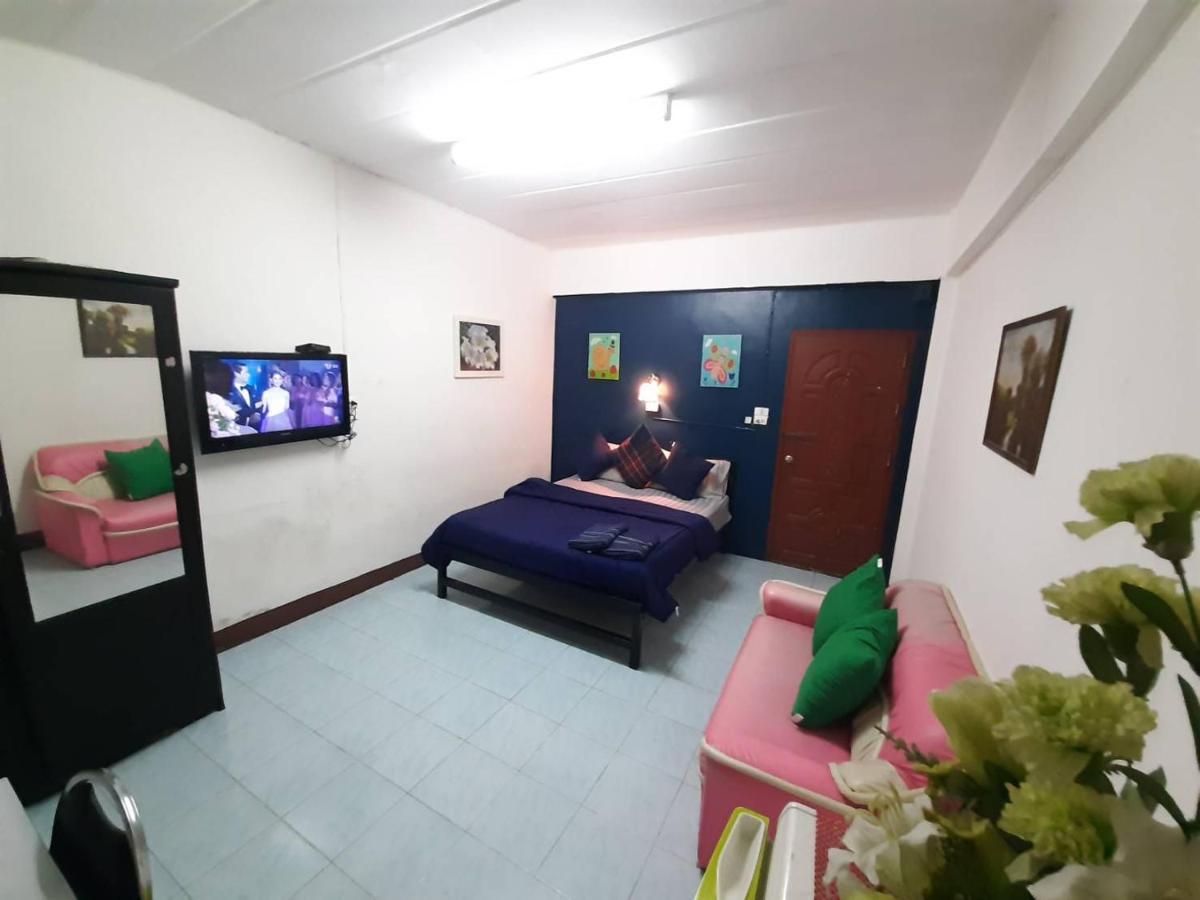 Appartamento Psm At Rangsit Ban Bang Khan  Esterno foto